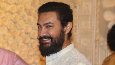 aamir khan s forrest gump remake to set new bollywood record aamir khan s forrest gump remake to set new bollywood record