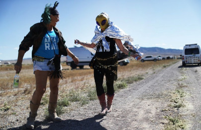 several dozen alien hunters gather near secretive us base at area 51 several dozen alien hunters gather near secretive us base at area 51