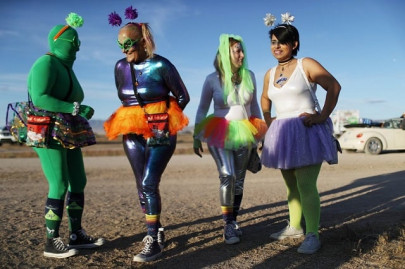 in pictures alien hunters ready to raid area 51