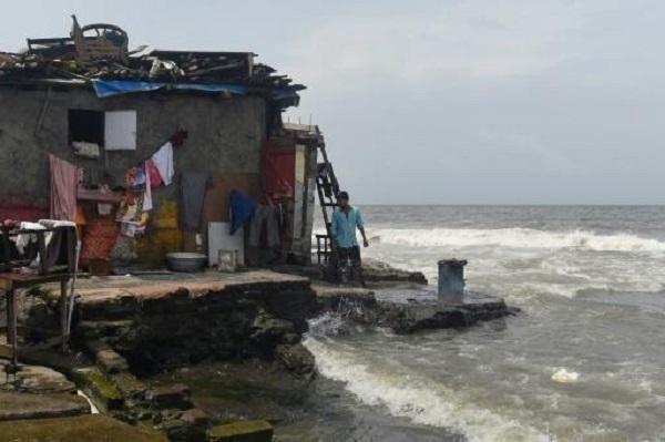 mumbai fears for homes and lives amid rising seas photo afp