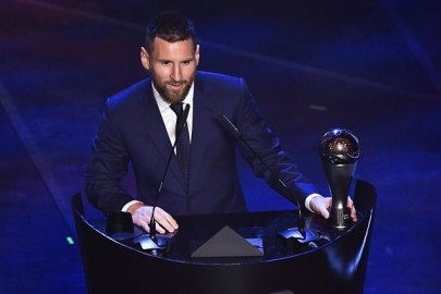 messi wins fifa player of the year as ronaldo skips ceremony messi wins fifa player of the year as ronaldo skips ceremony