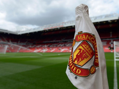 manchester united post record revenue of 627 million