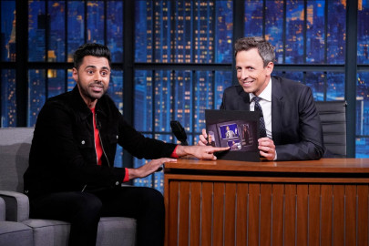 hasan minhaj mocks indians for banning him from modi s us rally but honouring him inside hasan minhaj mocks indians for banning him from modi s us rally but honouring him inside