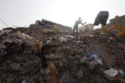 moderate quake shakes istanbul eight people slightly hurt moderate quake shakes istanbul eight people slightly hurt