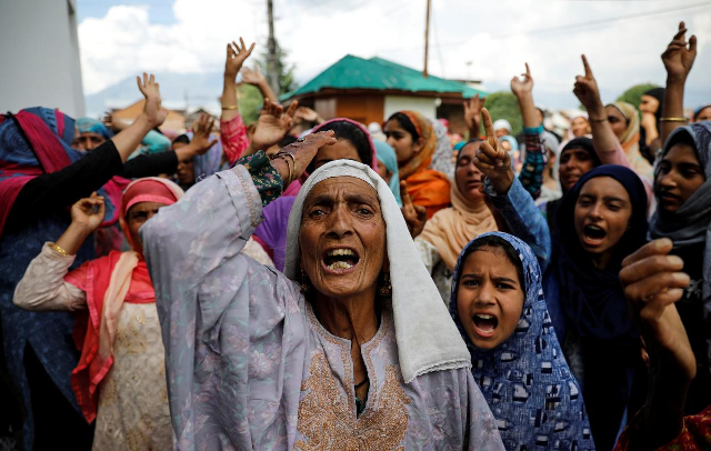 kashmiri 039 s out on the streets chanting anti indian slogans photo reuters kashmiri 039 s out on the streets chanting anti indian slogans photo reuters