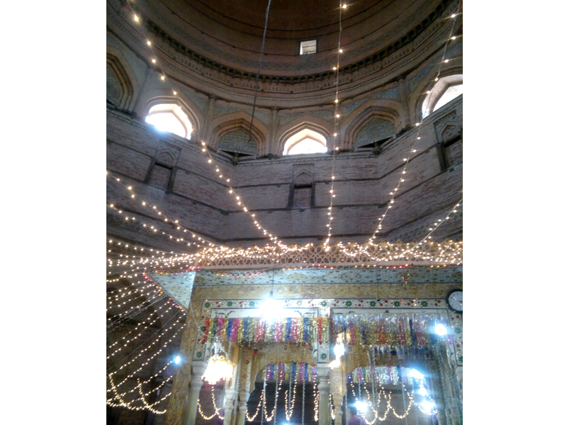 mausoleum of shah rukn e alam photos express