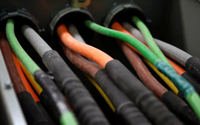 fiber optic cables carrying internet providers are seen running into a server room at intergate manhattan a data center owned and developed by sabey data center properties during a tour of the facility in lower manhattan in new york march 20 2013 photo reuters fiber optic cables carrying internet providers are seen running into a server room at intergate manhattan a data center owned and developed by sabey data center properties during a tour of the facility in lower manhattan in new york march 20 2013 photo reuters
