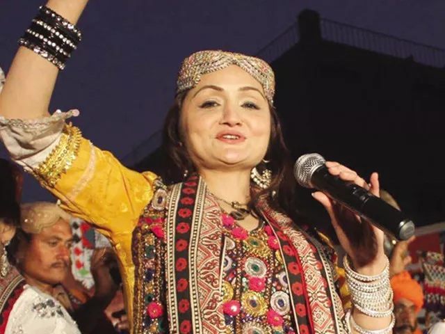 i 039 ve decided to spend the rest of my life in the service of islam says folk singer photo express i 039 ve decided to spend the rest of my life in the service of islam says folk singer photo express