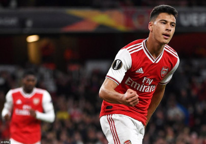 arsenal s emery praises hungry martinelli after europa league brace
