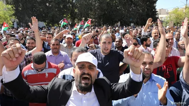 public schools 039 teachers take part in a protest as part of their strike in amman jordan october 3 2019 photo reuters public schools 039 teachers take part in a protest as part of their strike in amman jordan october 3 2019 photo reuters