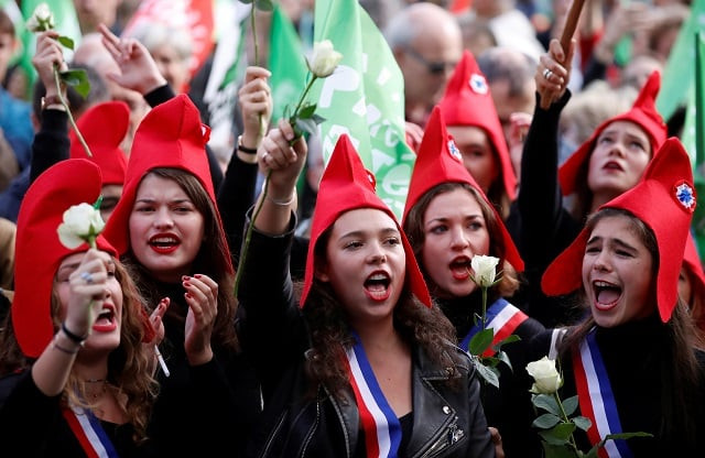 protesters demonstrate against a reform bill that will widen access to medically assisted procreation to lesbian couples and single women in paris france photo reuters protesters demonstrate against a reform bill that will widen access to medically assisted procreation to lesbian couples and single women in paris france photo reuters