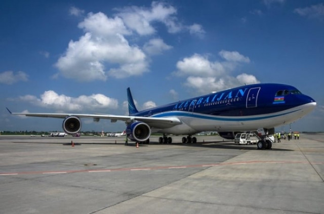 photo azerbaijan airlines photo azerbaijan airlines