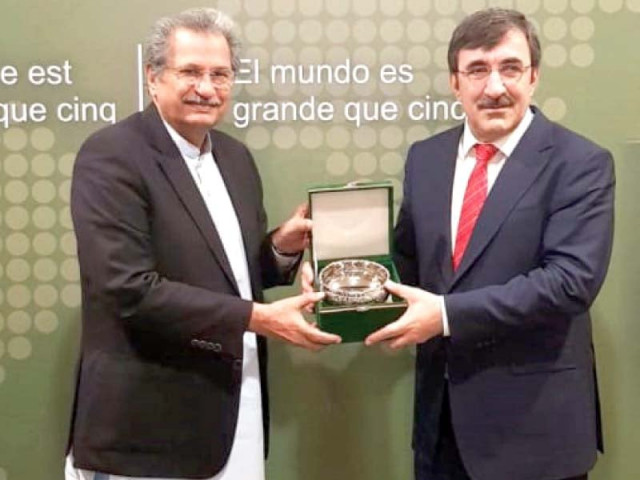 mahmood visits turkish technical training facilities
