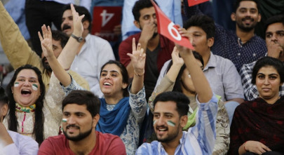 gaddafi stadium to turn pink for third pakistan sri lanka t20i