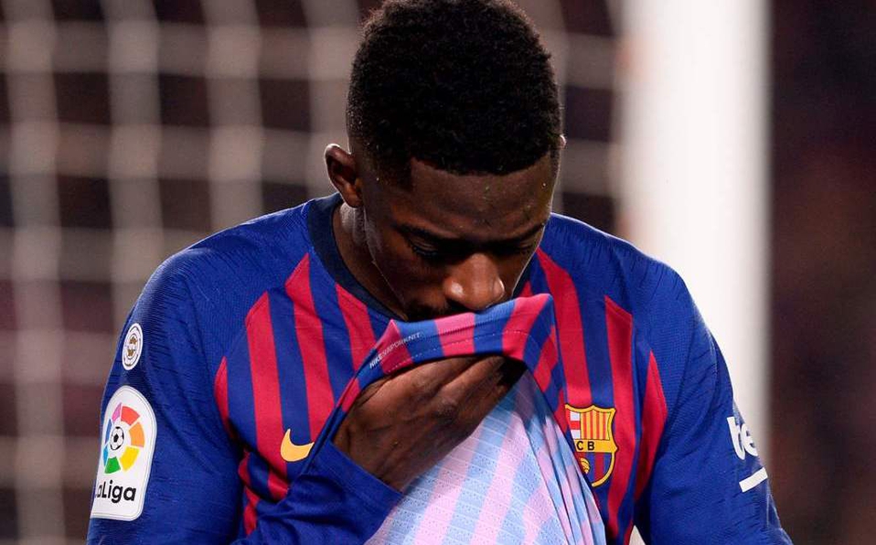 dembele was sent off near the end of barca 039 s 4 0 win over sevilla on sunday for saying to referee mateu lahoz quot very bad very bad quot photo afp