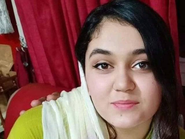 kainat junaid tops gd pilot test set to join her father squadron leader ahmed junaid at paf photo express kainat junaid tops gd pilot test set to join her father squadron leader ahmed junaid at paf photo express
