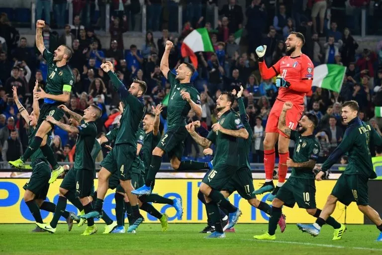 mancini 039 s new look azzurri pushed their perfect run in group j to seven games for a maximum 21 points photo afp mancini 039 s new look azzurri pushed their perfect run in group j to seven games for a maximum 21 points photo afp