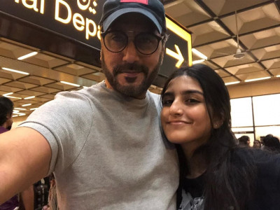 adnan siddiqui gets emotional by dedicating a heartfelt instagram post to eldest daughter adnan siddiqui gets emotional by dedicating a heartfelt instagram post to eldest daughter