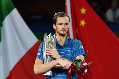 medvedev thumps zverev to win shanghai masters title medvedev thumps zverev to win shanghai masters title