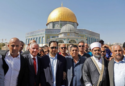 saudi soccer delegation visits jerusalem s al aqsa mosque