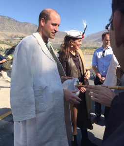 prince william kate middleton rock traditional chitrali wear prince william kate middleton rock traditional chitrali wear