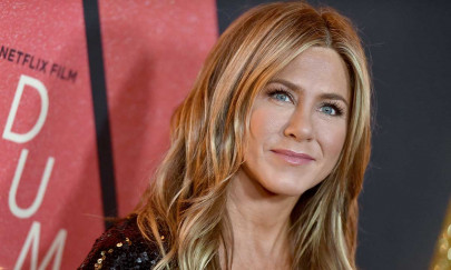 jennifer aniston creates guiness world record with 1m followers in 5 hours jennifer aniston creates guiness world record with 1m followers in 5 hours