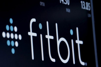 fitbit in healthcare partnership to take on apple watch fitbit in healthcare partnership to take on apple watch
