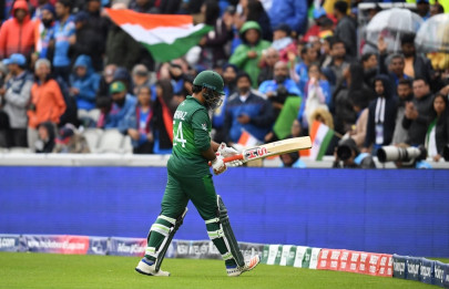 end of sarfraz s era beginning of captaincy wars end of sarfraz s era beginning of captaincy wars