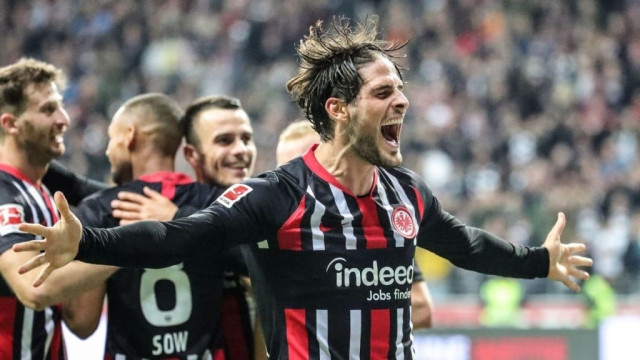 same position eintracht moved level with leverkusen as part of a cluster of six teams on 14 points two adrift of leaders borussia moenchengladbach photo afp same position eintracht moved level with leverkusen as part of a cluster of six teams on 14 points two adrift of leaders borussia moenchengladbach photo afp