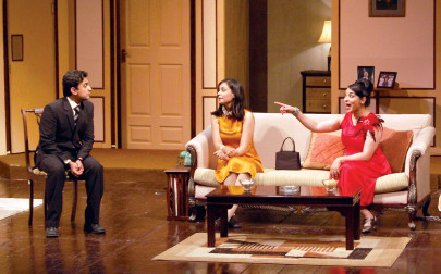 the odd couple hits capital s stage the odd couple hits capital s stage