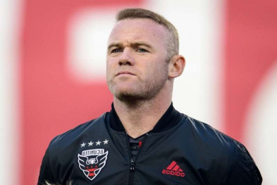 rooney falls in mls farewell rooney falls in mls farewell