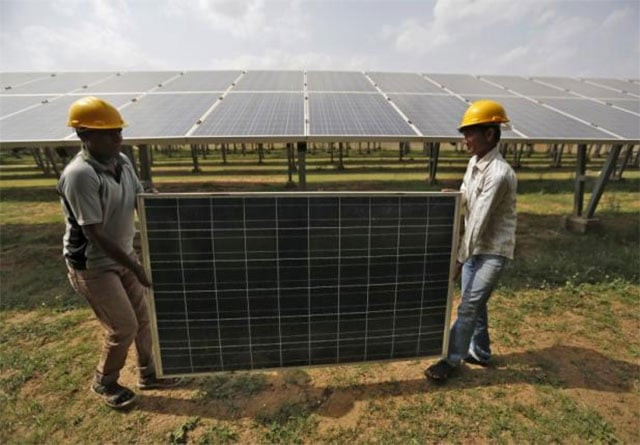 new delhi continues an ambitious programme to reduce the country 039 s dependence on fossil fuels photo reuters new delhi continues an ambitious programme to reduce the country 039 s dependence on fossil fuels photo reuters
