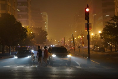 pedestrian fatalities on us roads hit almost 30 year high