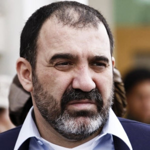 wali karzai drugs baron cia agent or afghan defender wali karzai drugs baron cia agent or afghan defender