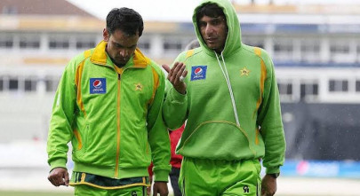 hafeez opens up on misbah after australia t20is snub hafeez opens up on misbah after australia t20is snub