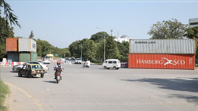 containers are being replaced to entrances and highlights of city ahead of opposition party 039 s anti government protest in islamabad photo anadolu agency