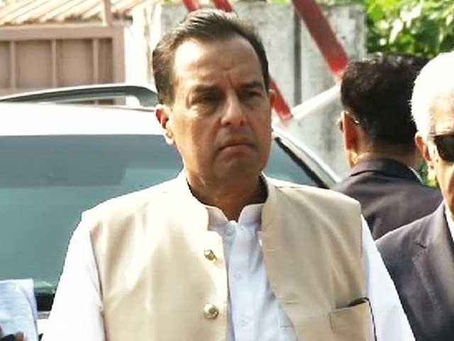 captain retd safdar photo express