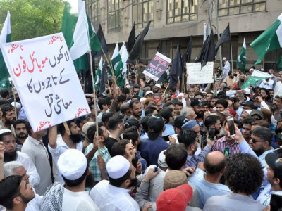 talks between traders fbr fail to make headway talks between traders fbr fail to make headway