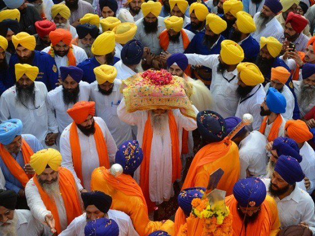 sikh pilgrims bid adieu with moist eyes