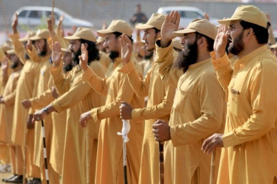 levies personnel resort to aerial firing to disperse jui f activists in balochistan