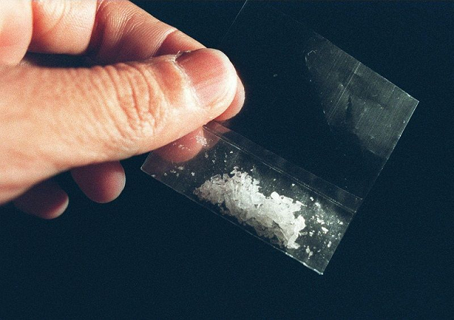 drug overdoses driving down us life expectancy health officials