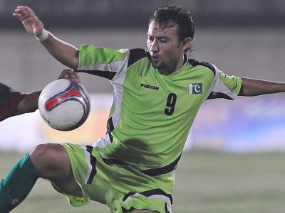 lutfi to continue as coach despite dismal run