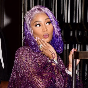 nicki minaj flashes her 1 1 million wedding ring on instagram