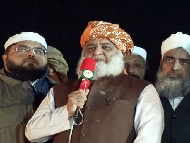 maulana fazlur rehman addresses azadi march sit in on november 11 screengrab