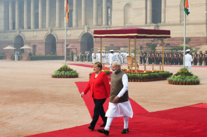 merkel urges delhi to go green amid smog emergency merkel urges delhi to go green amid smog emergency