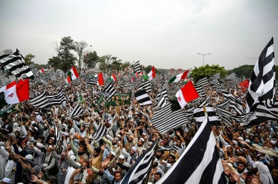 govt efforts to tackle azadi march gain pace