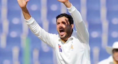 junaid khan fined for obscene gesture