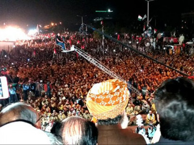 as ultimatum of pm s resignation ends fazl says he has plans b and c as ultimatum of pm s resignation ends fazl says he has plans b and c