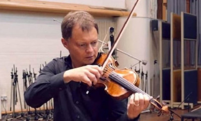 310 year old violin worth 320 000 returned to its owner