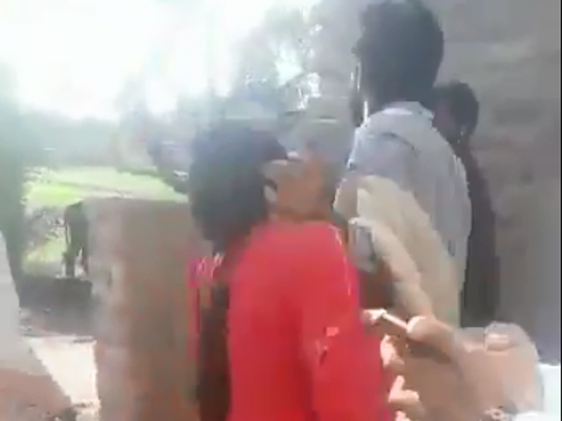 faisalabad landowner orders public beating of married woman screengrab twitter ghulamabbasshah